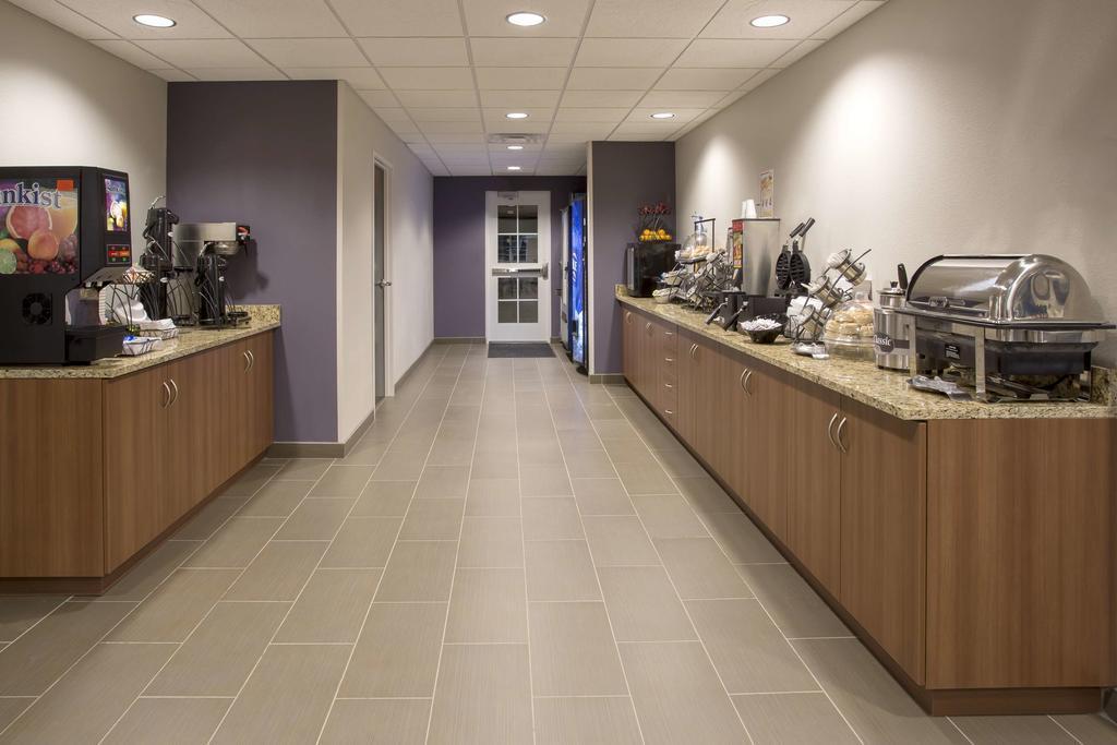 Quality Inn & Suites Caldwell I-77 Экстерьер фото